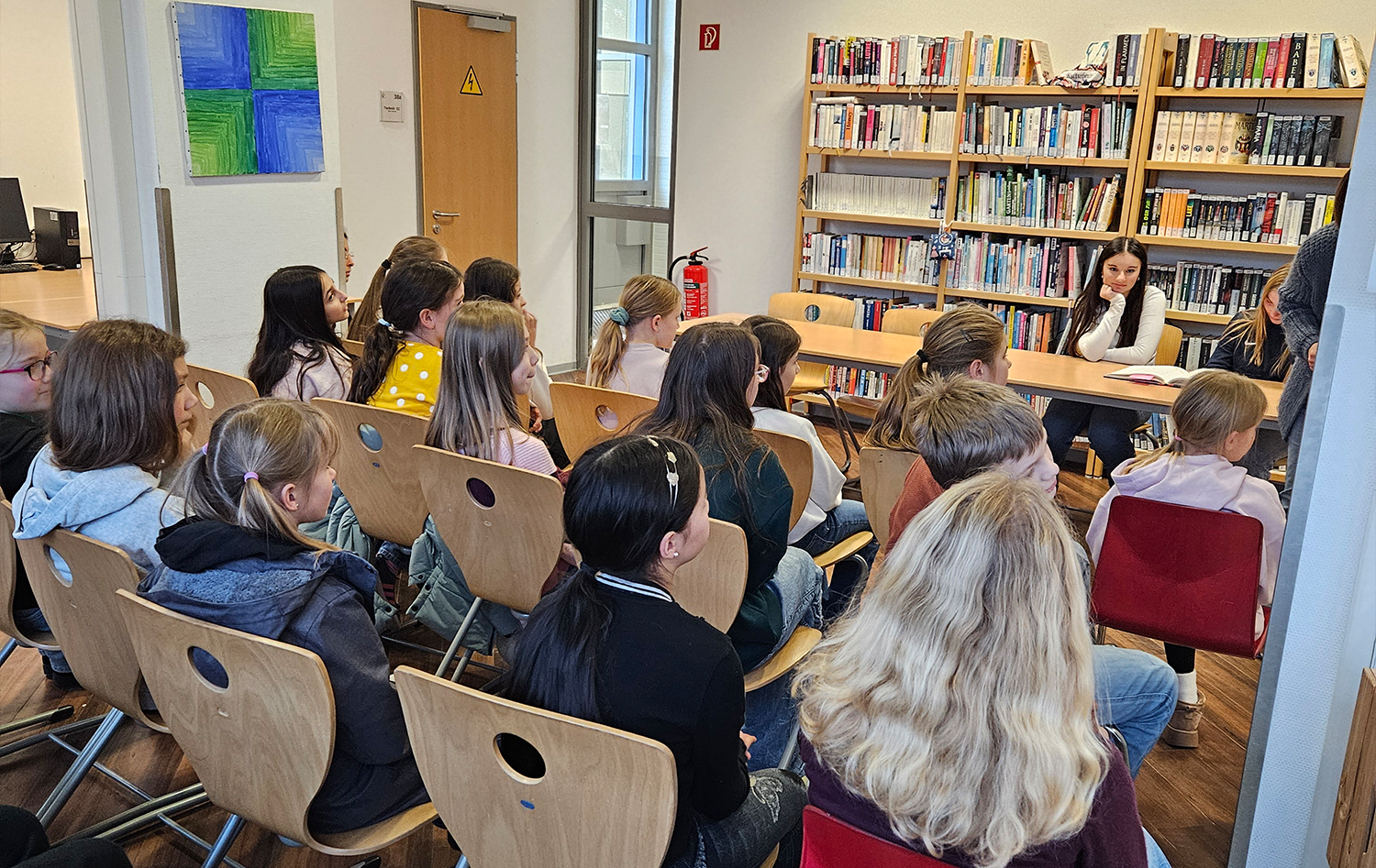 Adventslesen der 9er und 10er für die 5ten Klassen der LTS